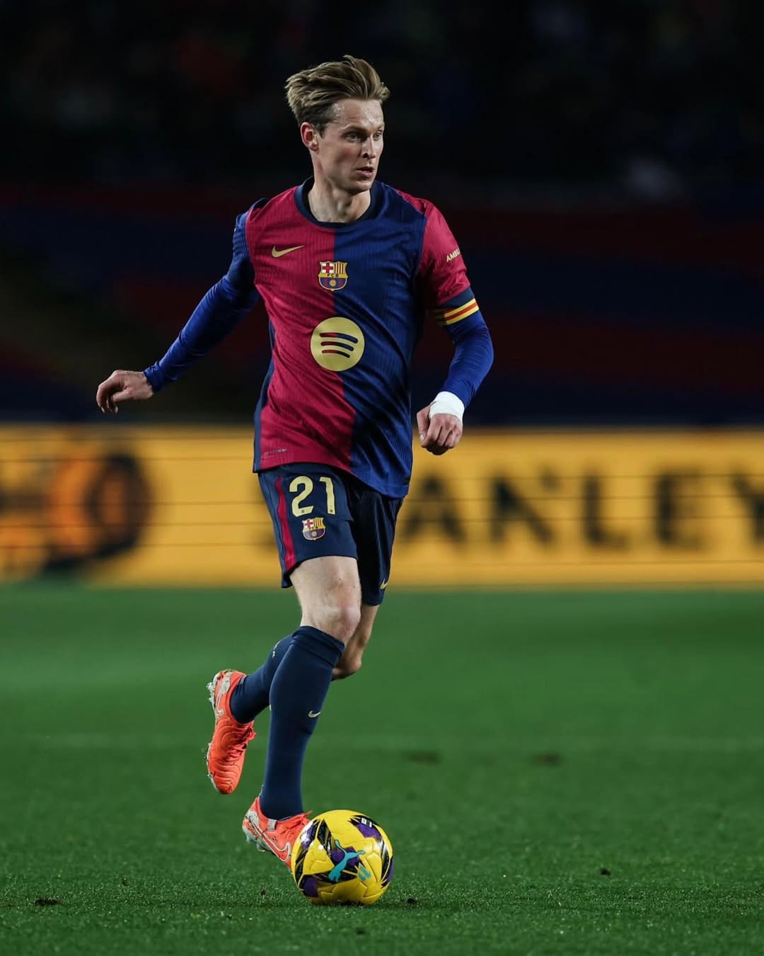 Frenkie De Jong Transfer News