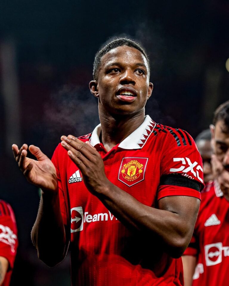 Tyrell Malacia Transfer News