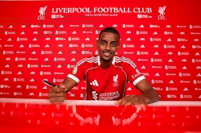 Alexander Isak Transfer News