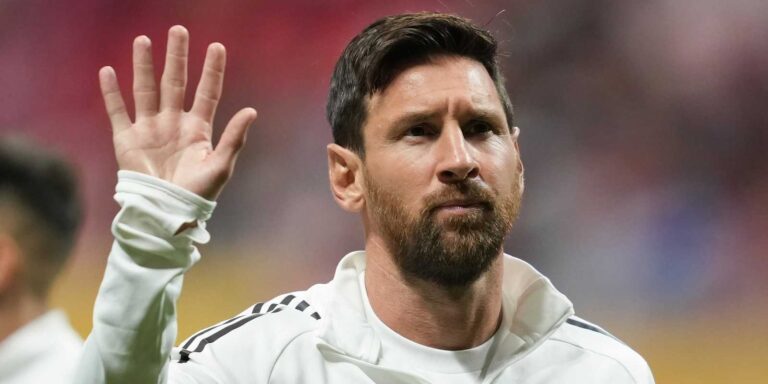 Lionel Messi Transfer News